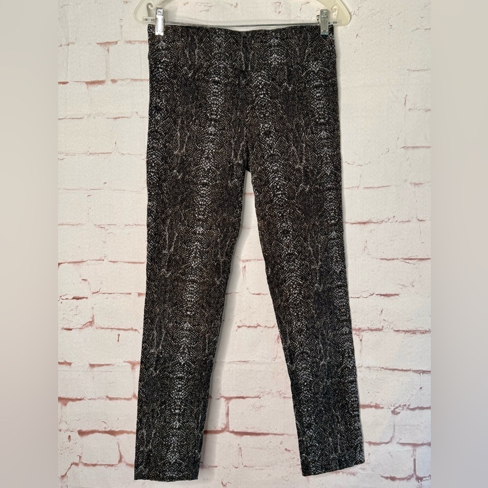 ELLIOTT LAUREN Snakeskin Print Pull On Skinny Legging Size 4 Pant 29 inch waist - Picture 3 of 13